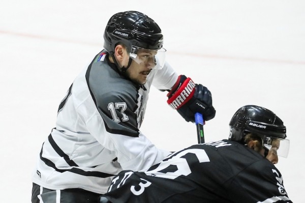 Хоккеисты "Рубина" взяли реванш за поражение в Челябинске