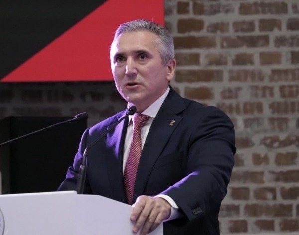 Александр Моор представил тюменцам интернет-портал np.er.ru