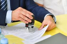 В Тюмени состоялась передача более 2 млн бюллетеней на выборы областной думы В Тюмени состоялась передача более 2 млн бюллетеней на выборы областной думы