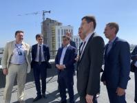 Замглавы Минстроя РФ высоко оценил темпы и качество жилищного строительства в Тюмени
