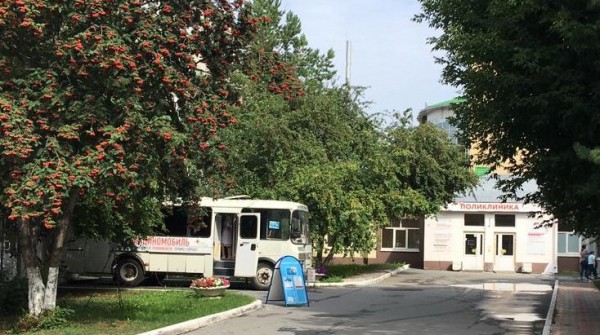 
На территории Медицинского города работает вакциномобиль
