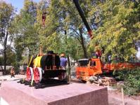 Макет паровоза Черепановых установили в сквере Железнодорожников в Тюмени 