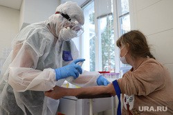 Коронавирус: новости сегодня. Стали известны новые осложнения от COVID, врач раскрыл главную опасность мутаций