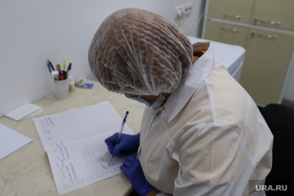 Коронавирус: новости сегодня. Найден новый центр распространения COVID, появилось еще одно противопоказание к прививке