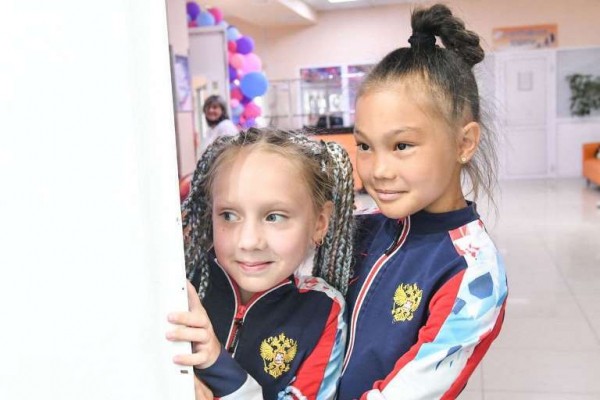 Тюменские гимнастки присоединились к флешмобу в поддержку Дины и Арины Авериных