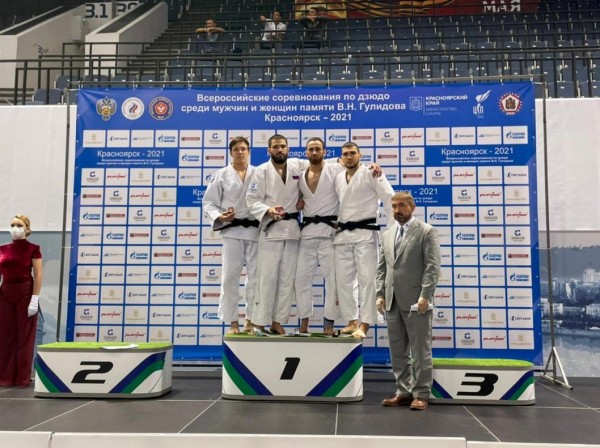 Тюменские дзюдоисты вернулись из Красноярска с золотом