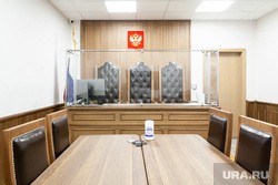 Тюменский врач пойдет под суд за обман пациентов Тюменский врач пойдет под суд за обман пациентов