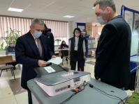 Губернатор Тюменской области проголосовал на своем избирательном участке