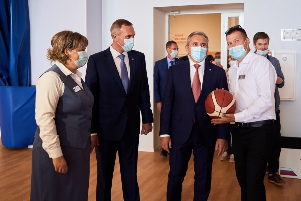 
Новый корпус школы № 48 имени Д.М. Карбышева принял первых учеников.
