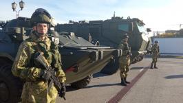 На выставке "Служим Отечеству" показали беспилотники и снаряжение пожарных 