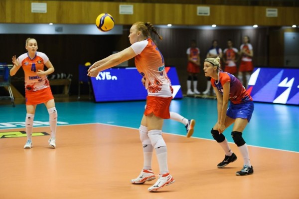 Тюменские волейболистки встретятся в Челябинске с соперницами из Казани