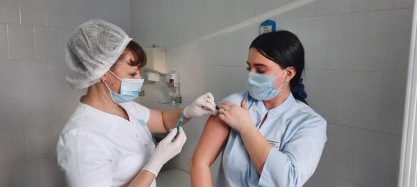 Около 40 тысяч ишимцев привились от коронавируса