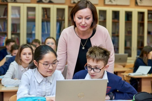 Советников директоров тюменских школ приглашают на всероссийский конкурс