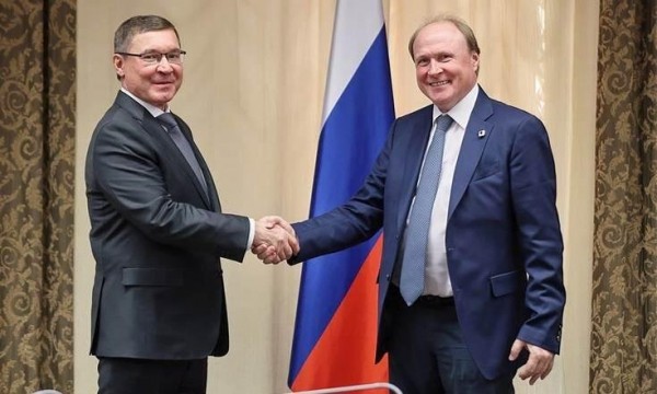 Полпред президента в  УФО встретился с советником президента России Владимиром Толстым