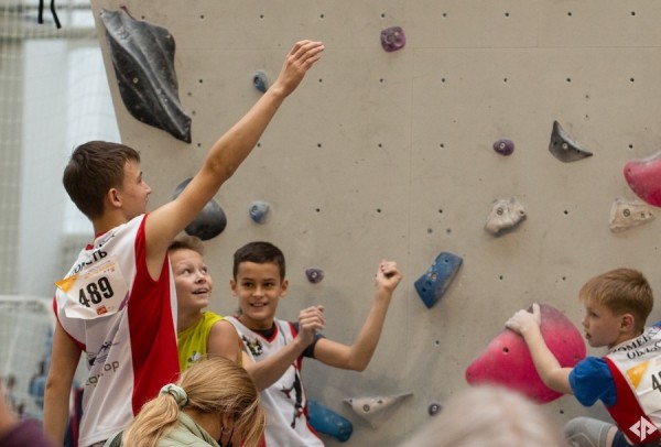 Тюменские скалолазы завоевали награды на турнире в Калининграде Тюменские скалолазы завоевали награды на турнире в Калининграде