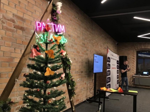 В Тюменской области открыли елку самозанятых 