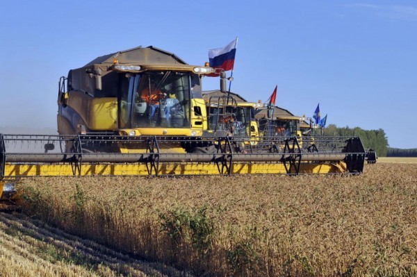 Александр Mоор: агропромышленный комплекс - гордость Тюменской области Александр Mоор: агропромышленный комплекс - гордость Тюменской области