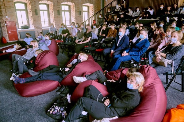 
Кинофестиваль &laquo;Ноль плюс&raquo; подготовил еще один подарок для зрителей  &nbsp;
