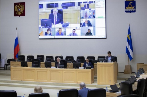 Тюменские депутаты рассмотрели кандидатуры на поощрение муниципальными наградами