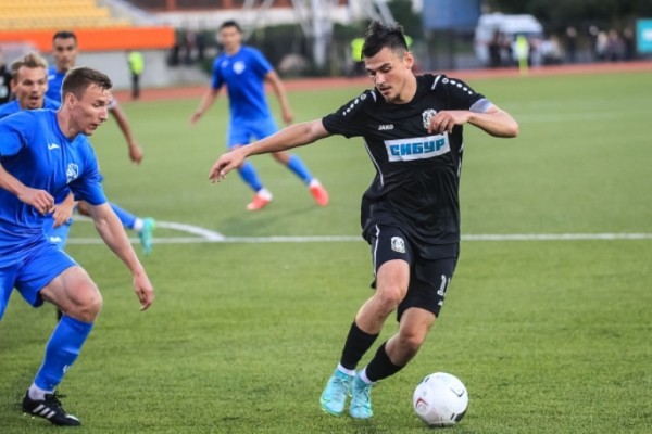 Футболисты "Тюмени" сыграют домашний матч с неудобным соперником 