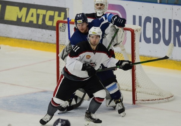 Тюменские хоккеисты одержали крупную победу в Воронеже