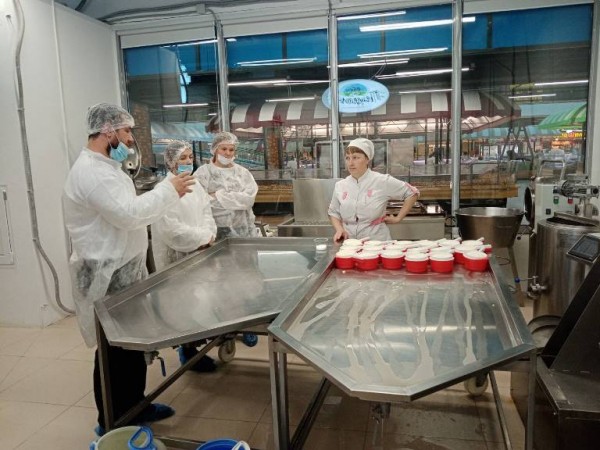 Начинающие сыровары из Тобольского района переняли опыт у тюменских коллег Начинающие сыровары из Тобольского района переняли опыт у тюменских коллег