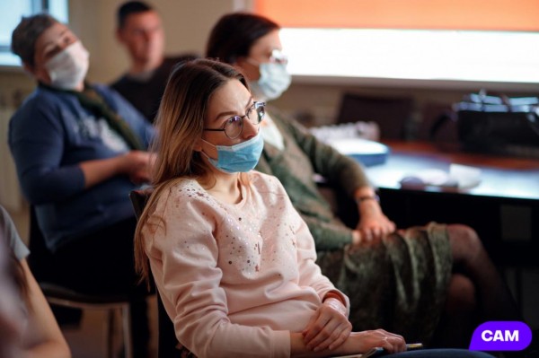 В Тюменской области самозанятым предлагают получить заказ от компаний из сферы креативных индустрий 