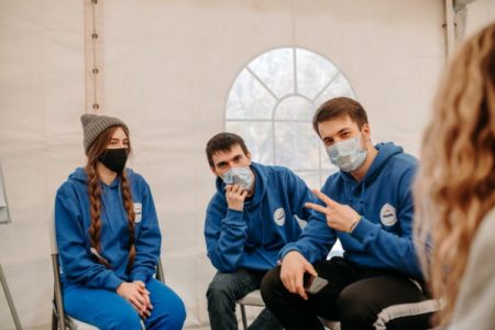 Волонтерам, по словам эксперта из Калуги, не нужен пиар, за них говорят дела