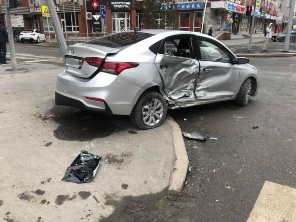 Женщина и трехлетняя девочка пострадали в аварии на улице Малыгина в Тюмени