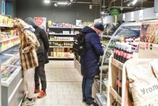 Два магазина в Тюмени нарушили антиковидные меры