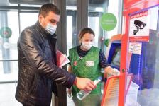 Два магазина в Тюмени нарушили антиковидные меры