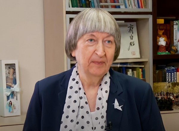 Директор школы №70 Тюмени Лидия Русакова получила звание "Народный учитель РФ"