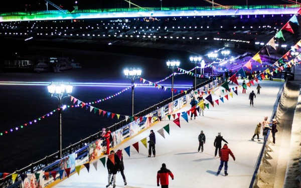 
Приглашаем на открытие катка на набережной
