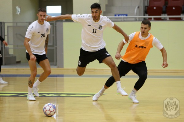 Александр Моор уверен в успехе тюменских футболистов на турнире Лиги чемпионов УЕФА