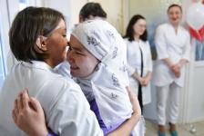 Тюменские врачи сто дней боролись за жизнь молодой матери, у которой отказали легкие и остановилось сердце из-за COVID-19