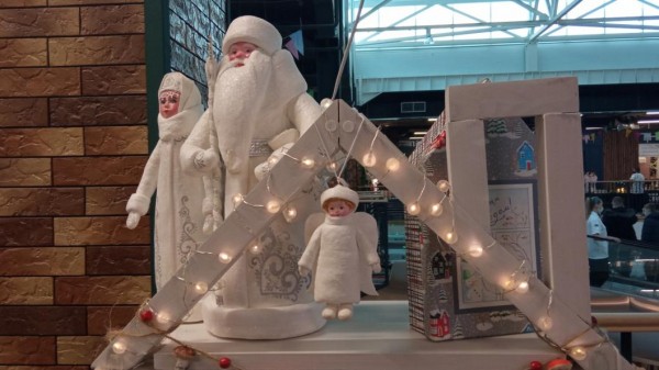 Тюменские мастерицы выставили Дедов Морозов из ваты и медведей ручной работы на Igolka market Тюменские мастерицы выставили Дедов Морозов из ваты и медведей ручной работы на Igolka market