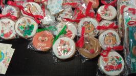 Тюменские мастерицы выставили Дедов Морозов из ваты и медведей ручной работы на Igolka market Тюменские мастерицы выставили Дедов Морозов из ваты и медведей ручной работы на Igolka market