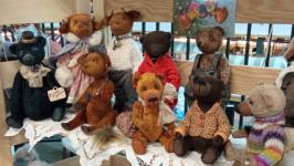 Тюменские мастерицы выставили Дедов Морозов из ваты и медведей ручной работы на Igolka market Тюменские мастерицы выставили Дедов Морозов из ваты и медведей ручной работы на Igolka market