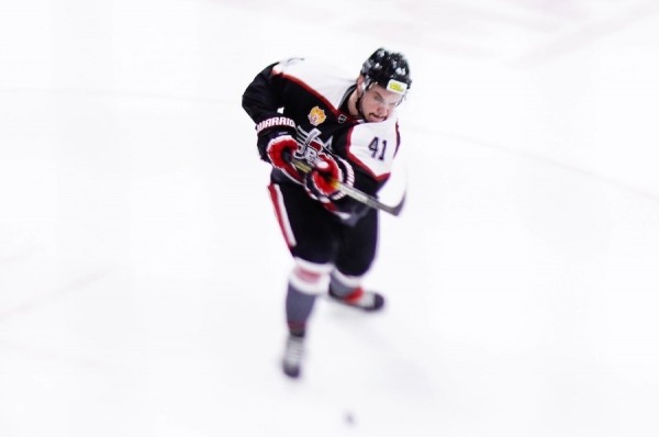 ХК "Рубин" завершил год домашней победой