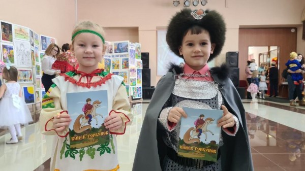 Ишимцев приглашают принять участие в конкурсе поделок и шитья "Сказка в ладошках" Ишимцев приглашают принять участие в конкурсе поделок и шитья "Сказка в ладошках"