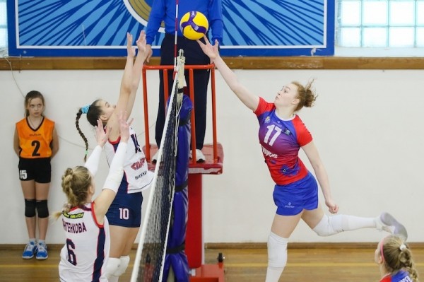 ВК "Тюмень-Прибой" дважды одолел липецких волейболисток