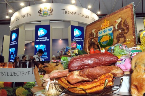 Новогодний стол с фермерскими продуктами: тюменские производители осваивают маркетплейс Свое Родное