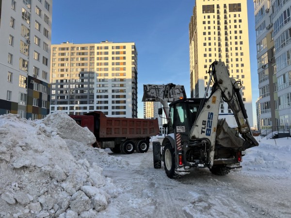 
Ближе к делу: с территории микрорайона Преображенский вывозят снег
