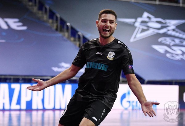 Два игрока МФК "Тюмень" помогут сборной Бразилии на Кубке Америки Два игрока МФК "Тюмень" помогут сборной Бразилии на Кубке Америки