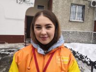 Тюменские волонтеры привозят медикаменты и продукты пожилым тюменцам 