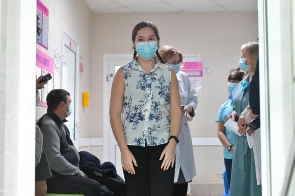 Тюменские подростки призвали сверстников привиться от коронавируса Тюменские подростки призвали сверстников привиться от коронавируса