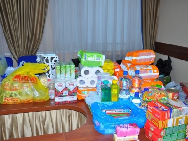 Депутаты Тюменской гордумы отправили гуманитарный груз эвакуированным жителям Донбасса Депутаты Тюменской гордумы отправили гуманитарный груз эвакуированным жителям Донбасса