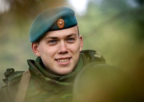 Владимир Якушев пожелал защитникам Отечества успехов в службе на благо России