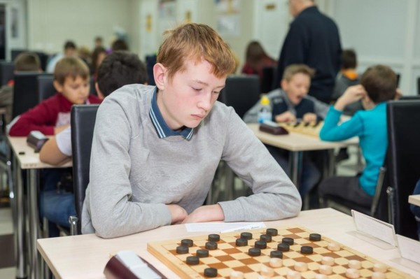 В Тюмени пройдет первенство по русским и стоклеточным шашкам