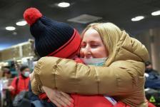 Фотогалерея: тюменцы встретили паралимпийцев в аэропорту Рощино